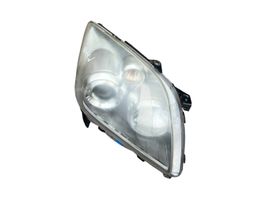 Toyota Avensis T250 Lampa przednia 35108