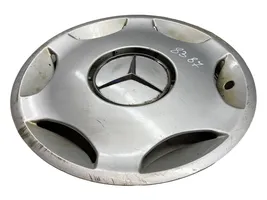 Mercedes-Benz C W202 Mozzo/copricerchi/borchia della ruota R15 2024010024