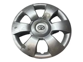 Toyota Yaris R15 wheel hub/cap/trim 