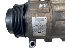 Mercedes-Benz C W204 Ilmastointilaitteen kompressorin pumppu (A/C) A0022305011