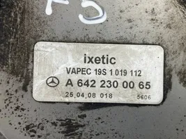 Mercedes-Benz CLK A209 C209 Pompe à vide A6422300065