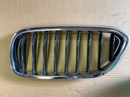 BMW 5 G30 G31 Atrapa chłodnicy / Grill 51137383519