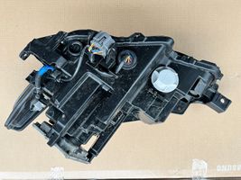 Mazda 3 Lampa przednia BCJH51030