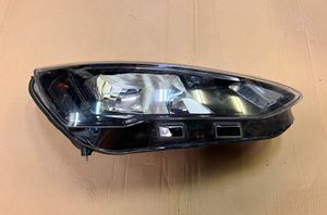 Ford Focus Lampa przednia JX7B13W029CE