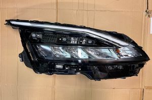 Nissan Qashqai J12 Lampa przednia 1008D02G