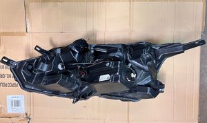 Nissan Qashqai J12 Lampa przednia 1008D02G