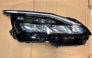 Nissan Qashqai J12 Lampa przednia 1008D02G