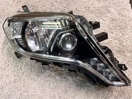 Toyota Land Cruiser (J150) Lampa przednia 8114560J20