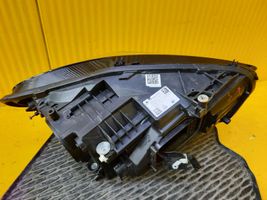 Mercedes-Benz B W247 Lampa przednia A2479061505