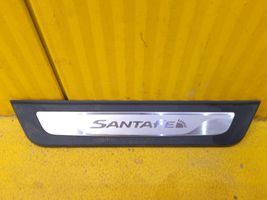 Hyundai Santa Fe Rivestimento vano piedi laterale 858842W500585742W50085888