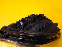 Mercedes-Benz B W247 Faro delantero/faro principal A2479061605