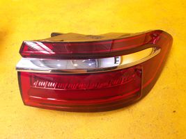 Audi A8 S8 D5 Luz trasera/de freno 06L959231