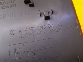 Mercedes-Benz V Class W447 Glove box 