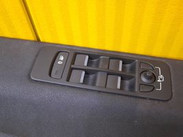 Land Rover Discovery Sport Garniture de panneau carte de porte avant FK72238A01