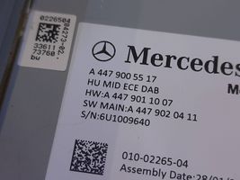 Mercedes-Benz Vito Viano W447 Radion/GPS-laitteen pääyksikön kehys A4479005517