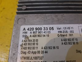 Mercedes-Benz Sprinter W907 W910 Verkleidung Radio / Navigation A4209003305