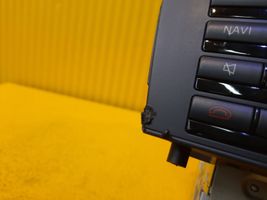 Mercedes-Benz G W463 Radija/ CD/DVD grotuvas/ navigacija A4639003102