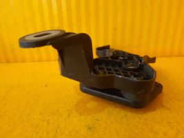 Mercedes-Benz Vito Viano W447 Supporto pompa ABS A2064303400