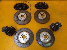 BMW M4 G82 G83 Set dischi freno e pinze 