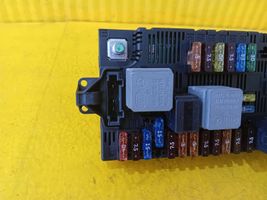 Mercedes-Benz E W211 Module de fusibles 2115457301