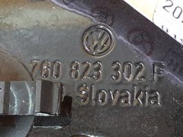 Volkswagen Touareg III Zawiasy pokrywy / maski silnika 760823302F