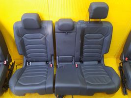 Volkswagen Touareg III Sitze komplett 