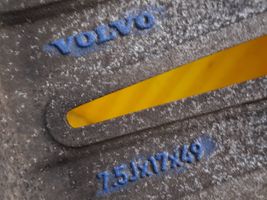 Volvo V60 Pneumatico invernale R17 C 30635281