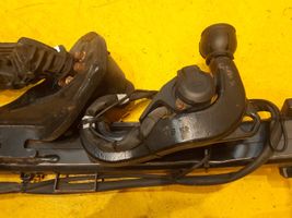 Audi A4 S4 B9 Set barra di traino 8W0800491F