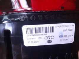 Audi A8 S8 D5 Lampa tylna 4N0945070A