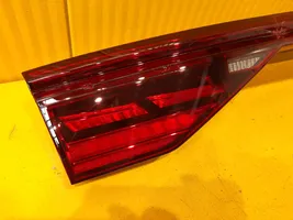 Audi A8 S8 D5 Lampy tylnej klapy bagażnika 4N0945095AF