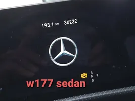 Mercedes-Benz A W177 Licznik / Prędkościomierz A2479007104