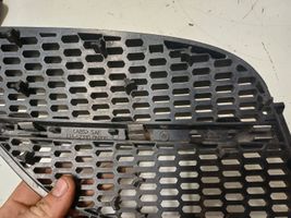 Nissan Almera N16 Maskownica / Grill / Atrapa górna chłodnicy lh62330