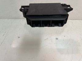 Audi A4 S4 B6 8E 8H Pysäköintitutkan (PCD) ohjainlaite/moduuli 8Z0919283A