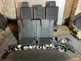 Toyota Corolla Verso E121 Kit intérieur 