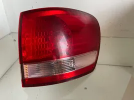 Toyota Avensis Verso Lampa tylna 765201