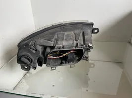 Audi A6 S6 C6 4F Lampa przednia 