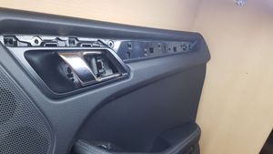 Porsche Macan Garniture panneau de porte arrière 95B867212