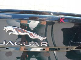 Jaguar XF X260 Takaluukun/tavaratilan kansi 