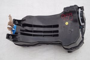 Audi Q7 4L Adblue bakelio dangtelis 4M0131878CF