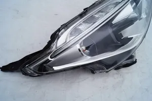 Peugeot 208 Lampa przednia 9822690180