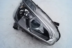 Peugeot 208 Lampa przednia 9822690180