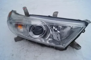 Toyota Highlander XU70 Lampa przednia 