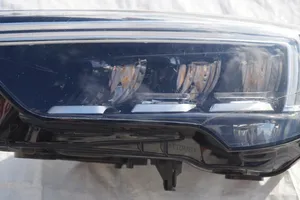 Opel Crossland X Lampa przednia 39129263