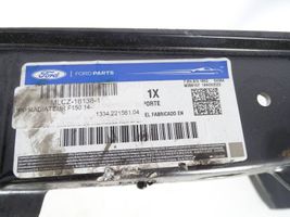 Ford F150 Jäähdyttimen kehyksen suojapaneeli ml3z-16138-1