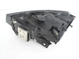 Audi Q2 - Lampa przednia 81A941034