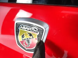 Fiat 500 Abarth Takaluukun/tavaratilan kansi 