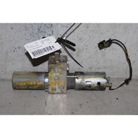 Opel Insignia A Convertible roof hydraulic pump 