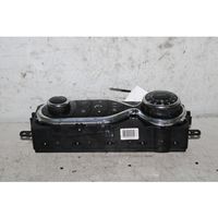 Renault Captur Climate control unit 