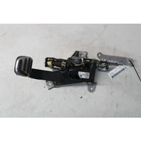 Volvo C30 Clutch pedal 