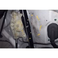 Volkswagen Caddy Podnośnik szyby drzwi z silniczkiem 